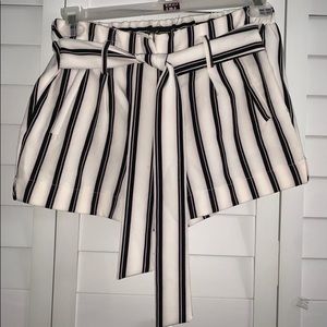 Black and white stripes short.